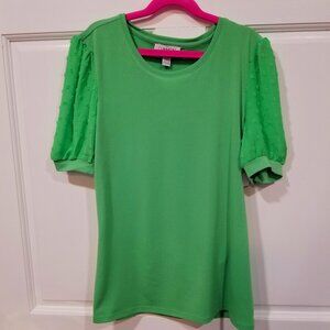 Ladies' Carmen Marc Valvo Top, Size S, Green Grass in color, NWT